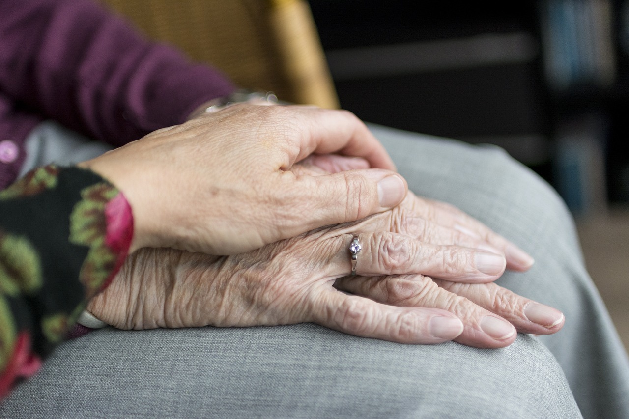 Pročitajte više o članku Zaželi – novi poziv kojim se osnažuju žene i pomaže starijima